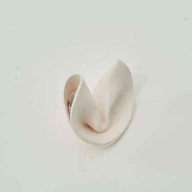 Mociun White Ceramic Fortune Cookie