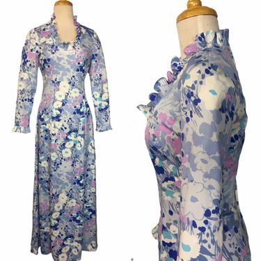 Beautiful Floral Print 1970s Hostess Gown Bohemian Maxi Dress 