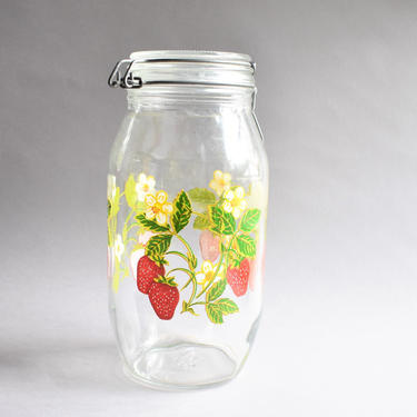 Large Vtg Strawberry Jar | Arc Kitchen Canister w/ Latching Clasp | 2 L Kitchen Storage | Strawberry Fields Graphic Kitsch | Coffee Storage 