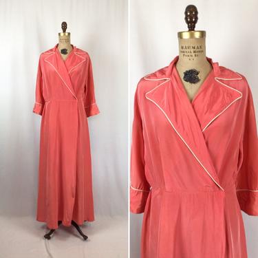Vintage 40s robe | Vintage print rayon dressing gown | 1940s  house coat by BeeandMason