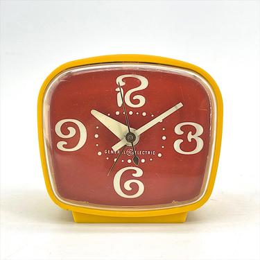Vintage 1960s GE Model No. 7368 Yellow Orange General Electric Alarm Clock Prop Mid-Century Modernist Shag Psychedelic 