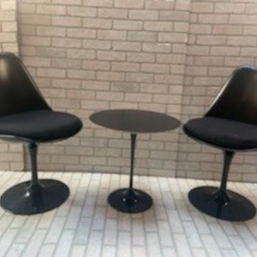 Eero Saarinen Black Fiberglass Molded Aluminum Tulip Swivel Base Chairs and Side Table - Set of 3 