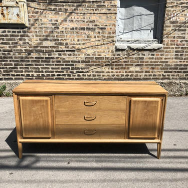 Available for Custom Refinishing//Mid Century Modern Credenza by Broyhill//Vintage MCM Media Console//Modern Sideboard/Dresser/Buffet 