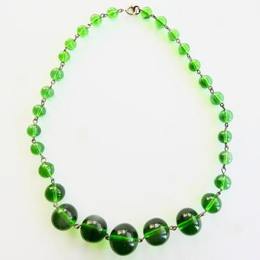 Deco Green Glass Necklace 