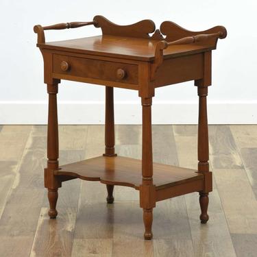 American Colonial Antique Wash Stand