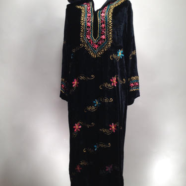 1960's MAXI Kaftan Dress in Black Velvet with Chain Stitch Embroidery &amp; Hood / Size Medium 