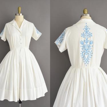 vintage 1950s dress | Beautiful White Cotton Short Sleeve Full Skirt Shirt Dress | Medium | 50s vintage dress 