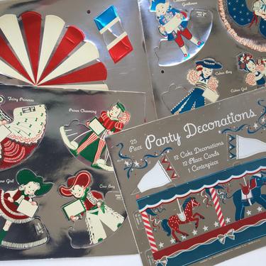 1948 Made In USA, Child's Party Decorations By Bockmann Engraving Co. Chicago, 12 Place Cards, Carousel Center Piece 