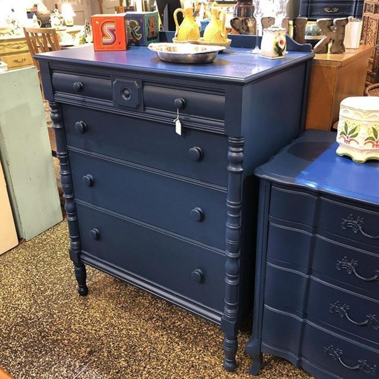 Navy Chest of Drawers 