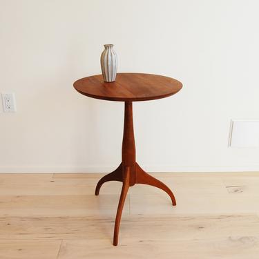 Vintage Shaker Wrokshops Custom Crafted Solid Cherry Round Side Table with Pedestal Base 