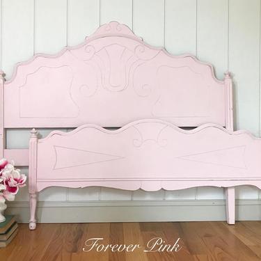 Pink Vintage Full/Queen Bed