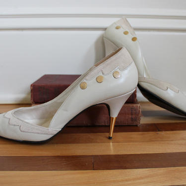 Vintage Off White Suede &amp; Leather Gold Stud and Heel Pointy Toe Pumps Women's Size 7 7.5 