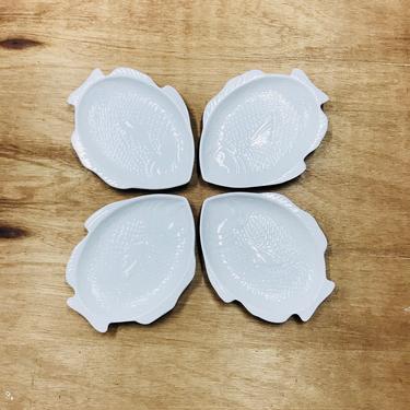 Vintage Whittier Pottery/ White/ USA Pottery/ Set of 4/ Fish Plates 