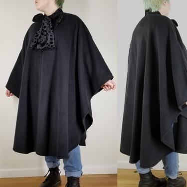 Vintage 90s Black Plush Cape ~ Vintage Clothing Womens Large XL OSFM ~ Free Bust Knee Length Blanket Coat Cape Pussy Bow Scarf Collar 