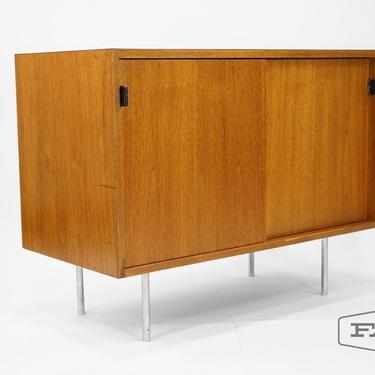 Petit Florence Knoll Credenza