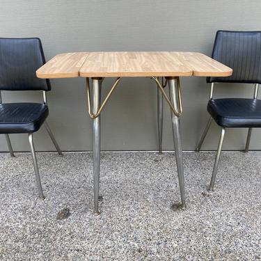 Mid Century Chromcraft Style Kitchen Table and Chairs for 2 
