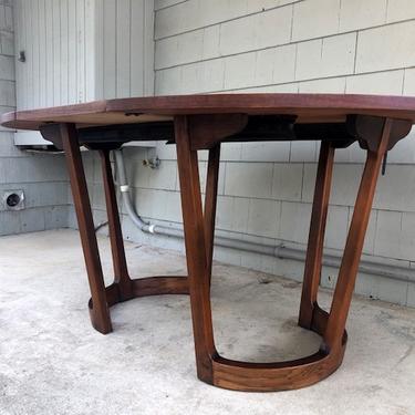 Midcentury Lane Dining Table with Leaves