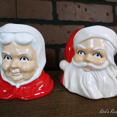 Sweet Arnel's Santa Mr. and Mrs Clause Mugs 
