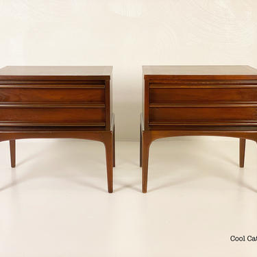 Lane Rhythm Nightstands in Walnut, Circa 1967 - *Please see notes on shipping before you purchase. 