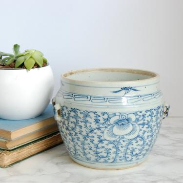 Blue White Ginger Jar Chinese Blue and White Porcelain Chinoiserie Decor by PursuingVintage1