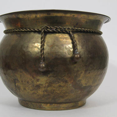 Vintage Large Hammered Copper Bowl Bucket 