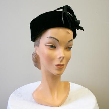 1950s Black Velvet Hat with Curled Feathers 
