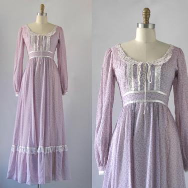 LAVENDER BLOOM Vintage 70s Dress | 1970s Gunne Sax Granny Maxi Dress | Ditsy Flora, Satin Lace Ribbon | Hippie, Boho, Festival | Size Small 