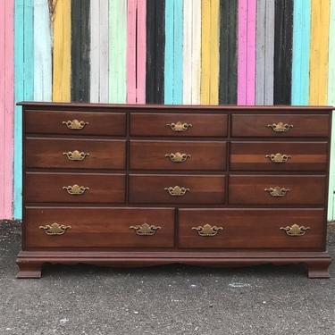 customizable : shabby chic dresser , solod wood Dresser , Free delivery in nyc 