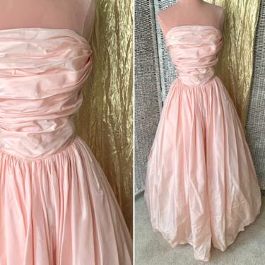 Blush Pink Vintage 50s Taffeta Prom Dress, Ruched Bodice, Strapless Sweetheart Bustier, Tulle Crinoline, Bustle Rosettes 