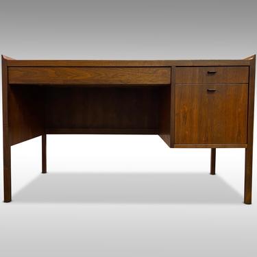 Founders 10 Walnut and Leather Desk by Jack Cartwright for Founders, Circa 1960s - *Please ask for a shipping quote before you buy. 