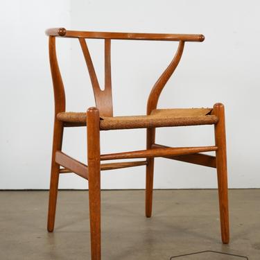 Hans Wegner CH24  Wishbone Chair