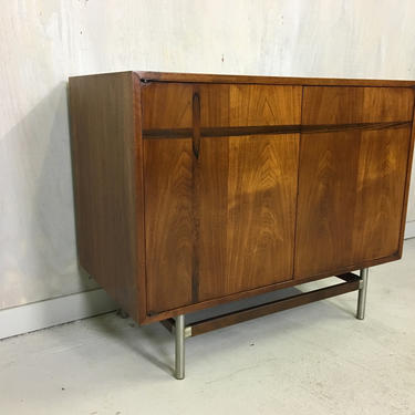 Mid Century Kroehler Walnut Cabinet with Rosewood Inlay 