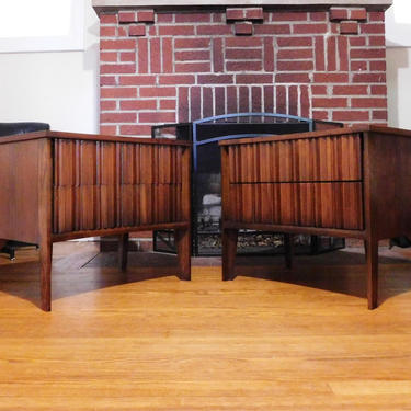 Mid Century Modern Walnut Curved Front End Tables / Nightstands (PureVintageNYC) 