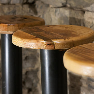 Free Shipping! Bolt Down Urban Industrial Pedestal Bar Stools from Reclaimed Wood - Commercial grade for restaurants, bars and cafes! 