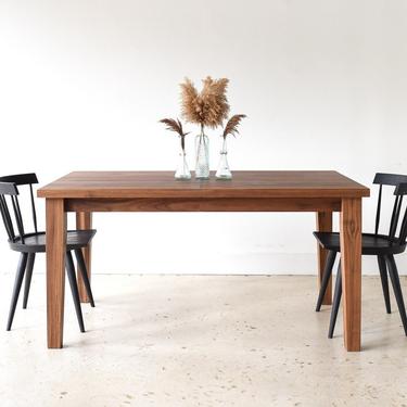 Modern Dining Table with Tapered Legs 