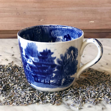 Vintage Flow Blue Willow Mug 