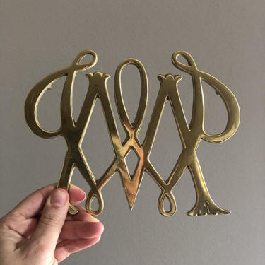 Vintage Virginia Metalcrafters Brass Trivet, William and Mary Cypher | Colonial Williamsburg, solid brass trivet, &amp;quot;WM&amp;quot; monogram, Made in USA 