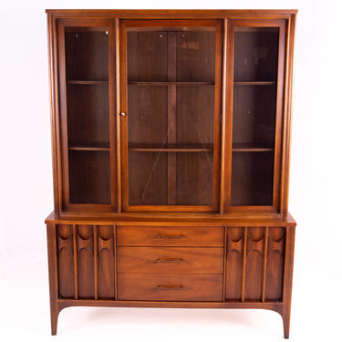 Kent Coffey Perspecta Mid Century Walnut and Rosewood Buffet and Hutch China Cabinet 