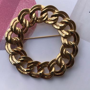 Monet Gold Chain Circle Brooch