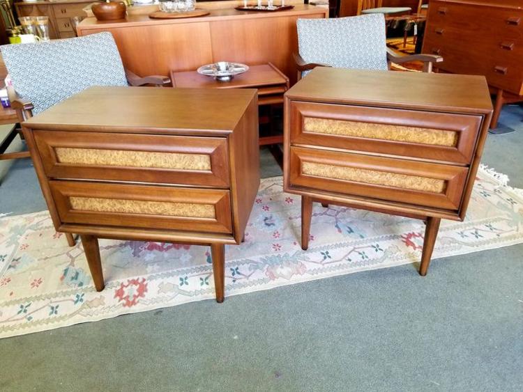 Pair of Mid-Century Modern walnut and burlwood nightstands
