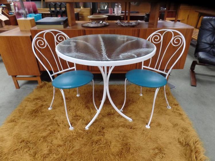 Vintage bistro set with 2 chairs