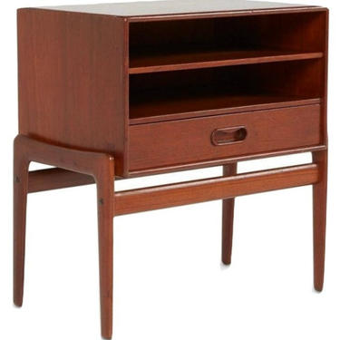 Pair Of Vintage Danish Modern Teak Nightstands / End Tables Designed By Arne Vodder for Vamo Sonderborg of Denmark 