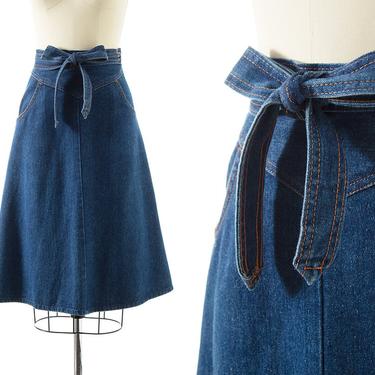 Vintage 1970s Wrap Skirt | 70s Dark Wash Blue Cotton Denim High Waisted A-Line Knee Length Skirt with Pockets (x-small/small) 