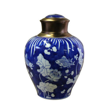 Oriental Handmade Blue White Porcelain Metal Lid Container Urn ws444E 