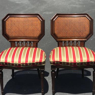 Pretty pair of vintage side chairs 
