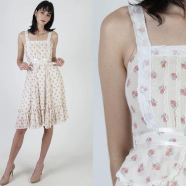 Ivory Peplum Summer Wedding Dress / Vintage 70s Off White Lace Trim / Rose Floral Bridesmaids Outfit / Kitchen Mini Knee Length Dress 