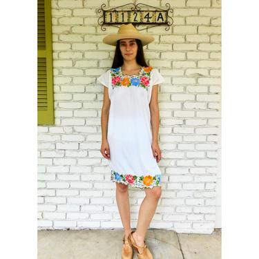 Embroidered Dress // vintage sun Mexican white embroidered floral 70s boho hippie cotton hippy midi // S/M 
