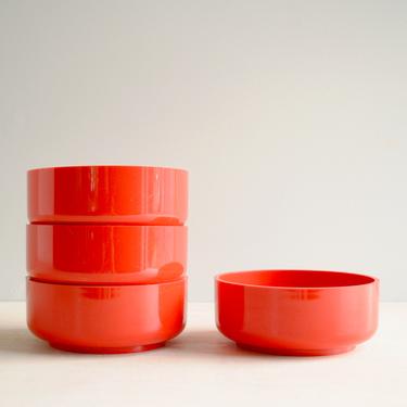 Vintage Set of Red Andre Morin Bowls, Red Plastic Salad Bowls, 1970s Stacking Bright Red Bowls 