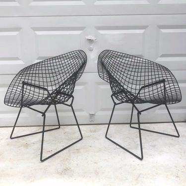 Pair Vintage Knoll Style Wire Patio Chairs 