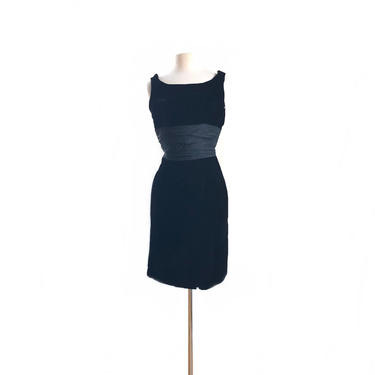 Vintage 50s black velvet cocktail dress/ black wiggle dress/ taffeta sash/ little black dress/ LBD party dress/ holiday party dress 